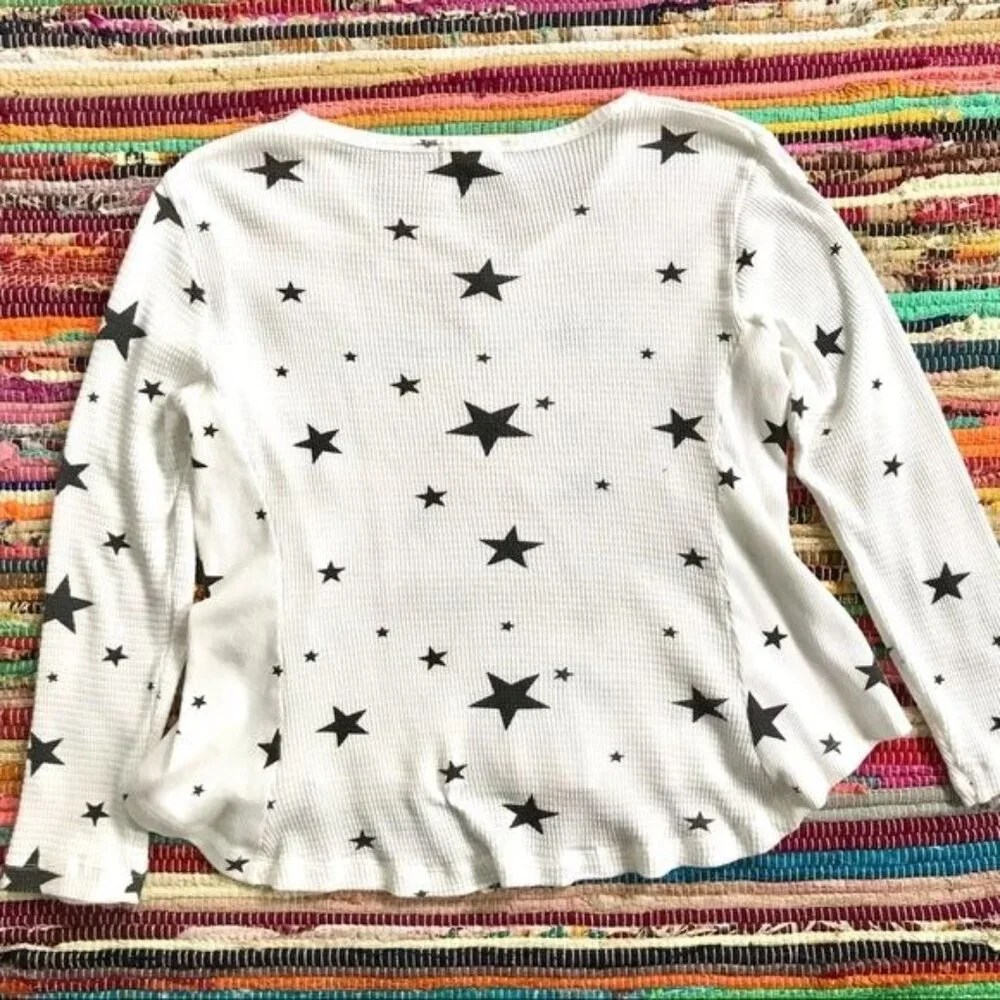 Jak & Rae ~ Star print v-neck thermal top - Picture 2 of 5